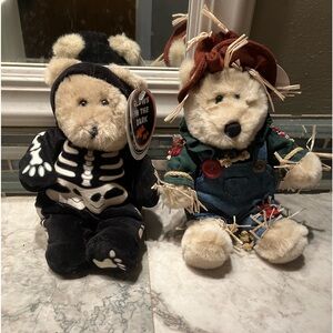 Two New 1999 & 2001 Starbucks Bearista Bears Halloween Skeleton & Scarecrow NWT